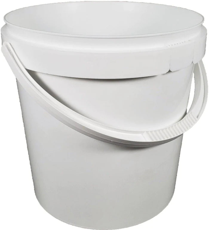 Hoffmann - White Pail w/Plastic Handle 11L - PR11L